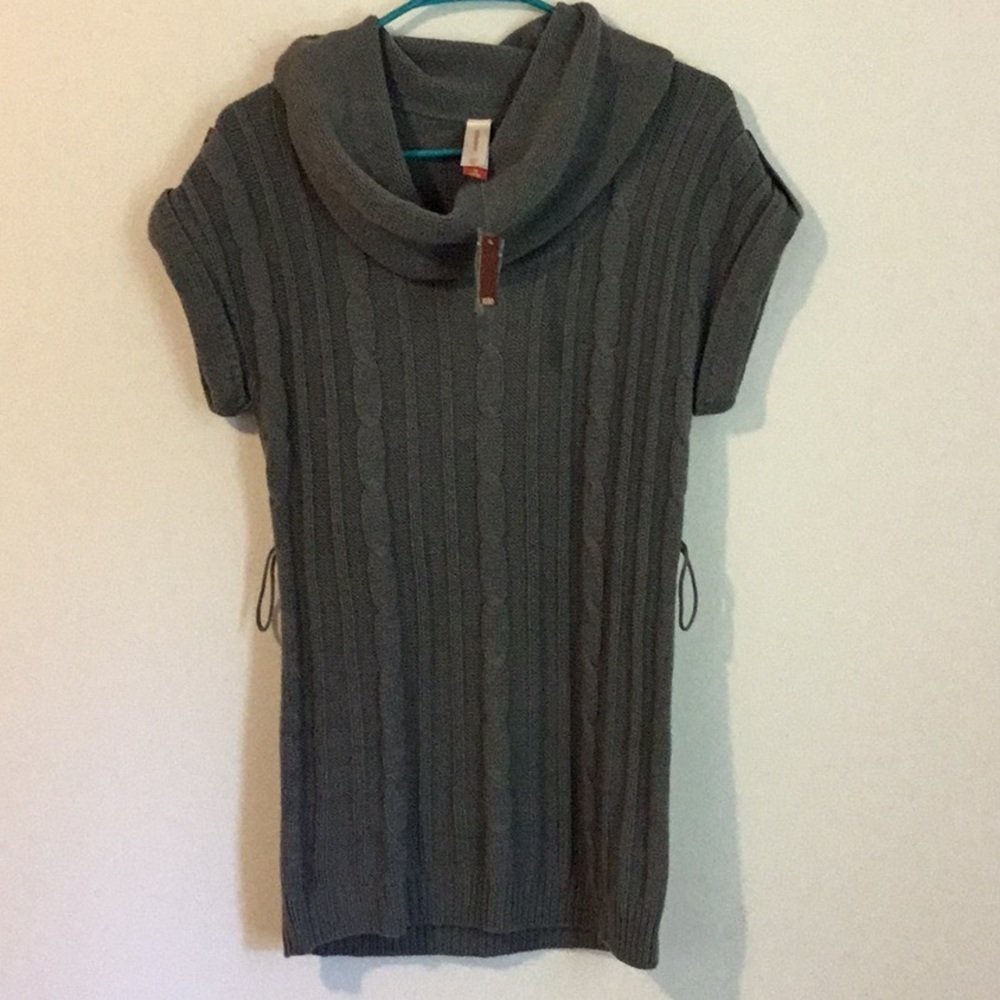 Nwt No Boundaries sweater tunic